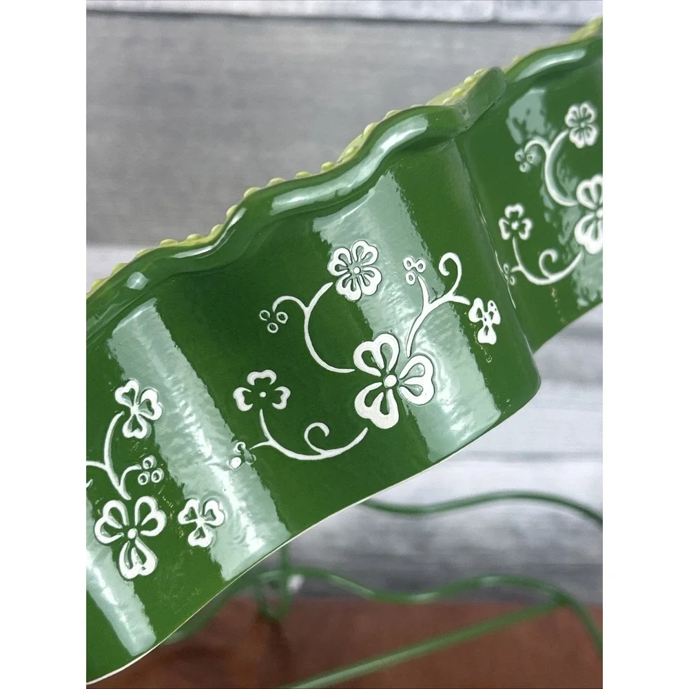 Temptations Shamrock Green Floral Lace 1.75 qt. Casserole Dish & Cooling Rack